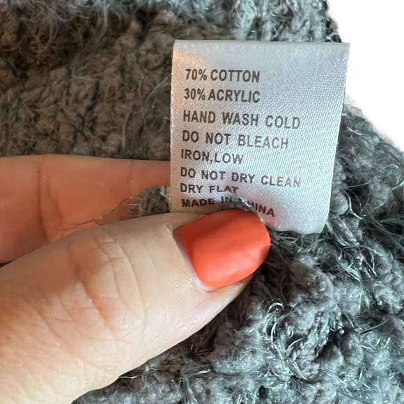 POL Oversized Turtleneck Teddy Knit Sweater, Large - Picture 7 of 8